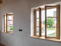 Denkmal-Fenster PaXpur in historischem Bauernhaus