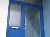 Kunststoff-Haustür in blau