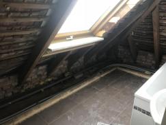 Holz-Dachfenster im Einbau